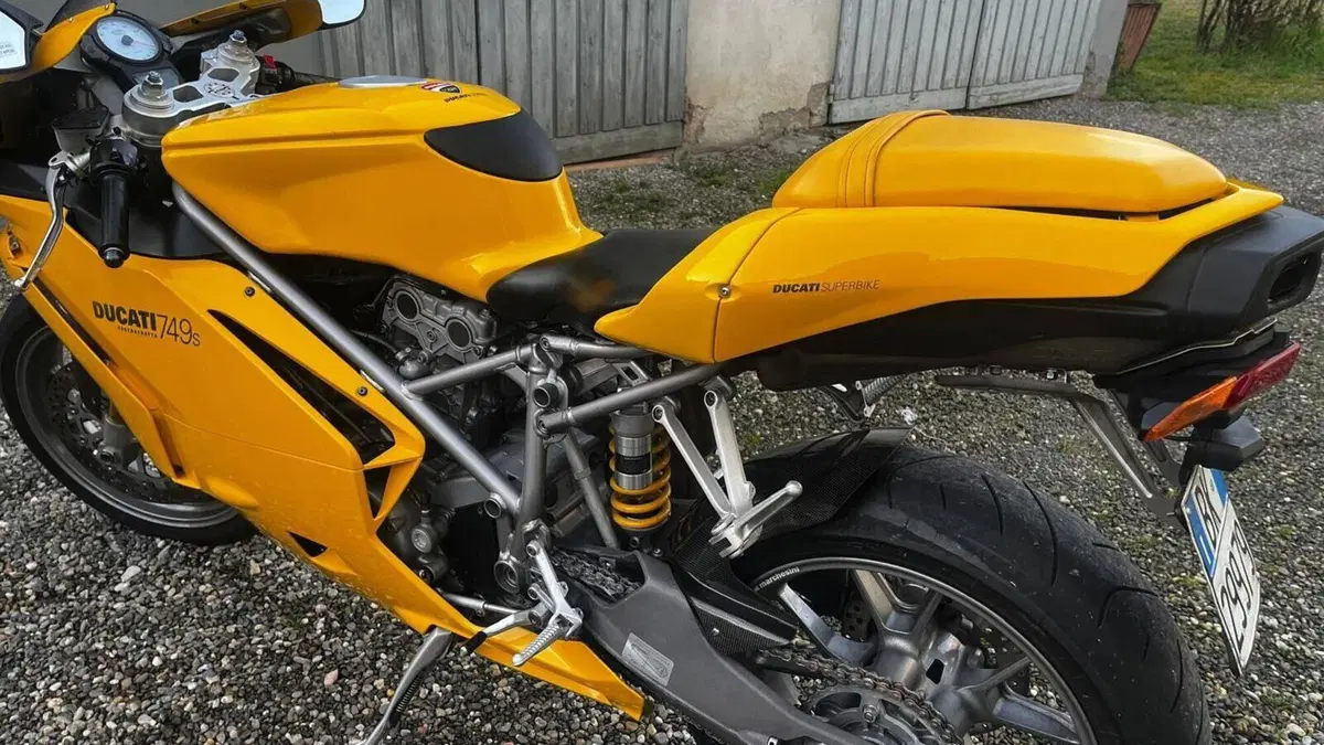Ducati 749 S (2003)  (4)