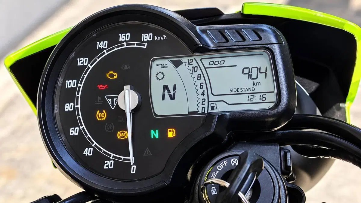 Triumph Speed 400 (2024 - 26)  (6)