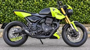Triumph Speed 400 (2024 - 26)  (2)