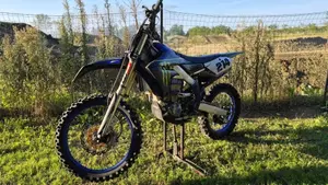 Yamaha YZ 450 F Monster Energy (2021)  (3)