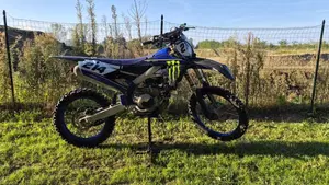 Yamaha YZ 450 F Monster Energy (2021)  (4)
