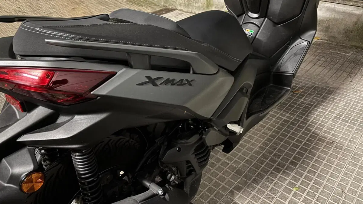 Yamaha X-Max 125 (2025 - 26)  (8)