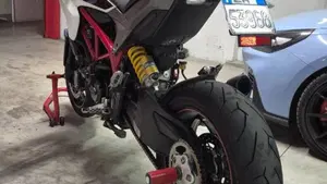 Ducati Hypermotard 821 SP (2013 - 15)  (4)