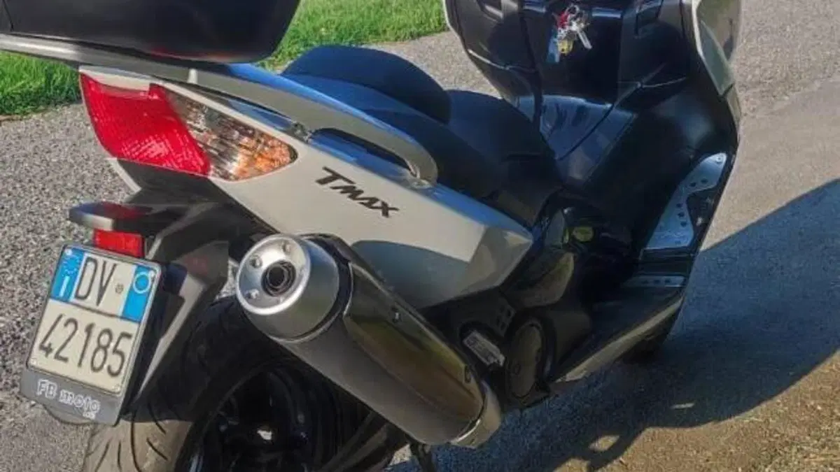 Yamaha T-Max 500 White Max (2010 - 11) 