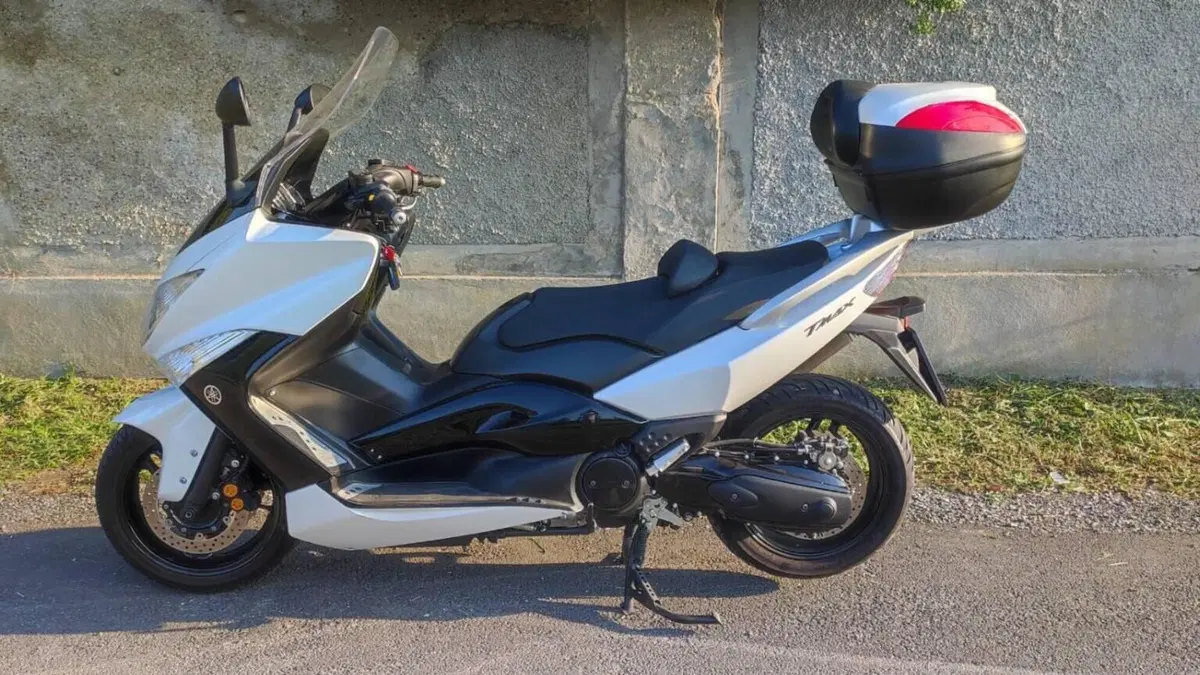 Yamaha T-Max 500 White Max (2010 - 11)  (4)
