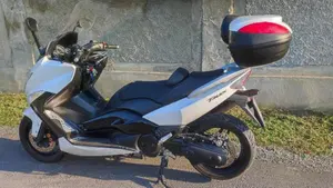 Yamaha T-Max 500 White Max (2010 - 11)  (6)