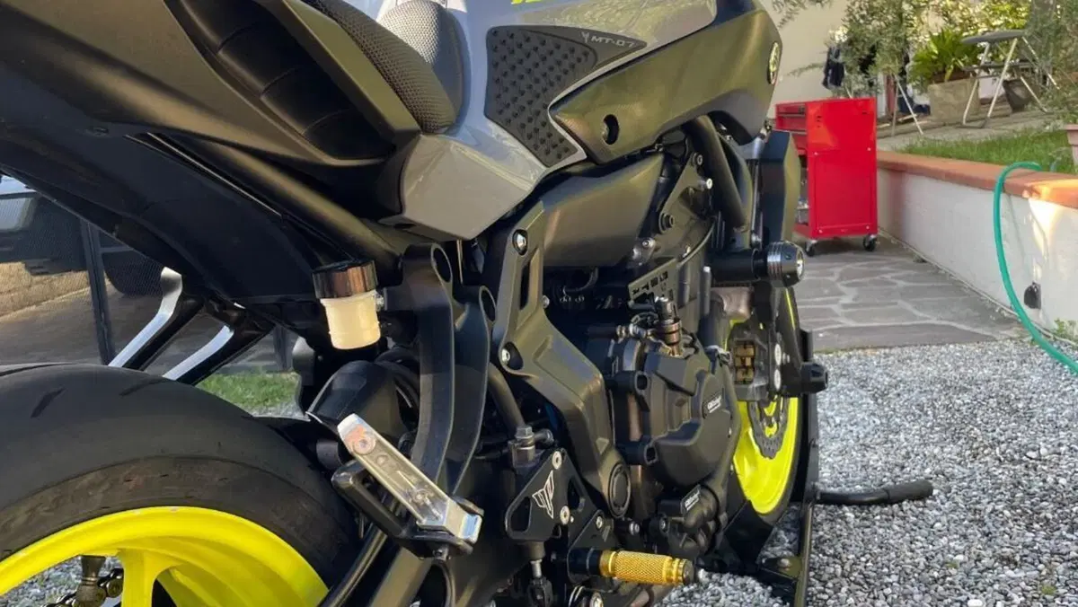 Yamaha MT-07 (2017 - 18)  (2)