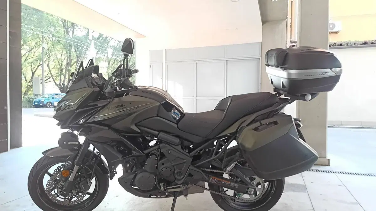 Kawasaki Versys 650 Grand Tourer (2017 - 20)  (3)
