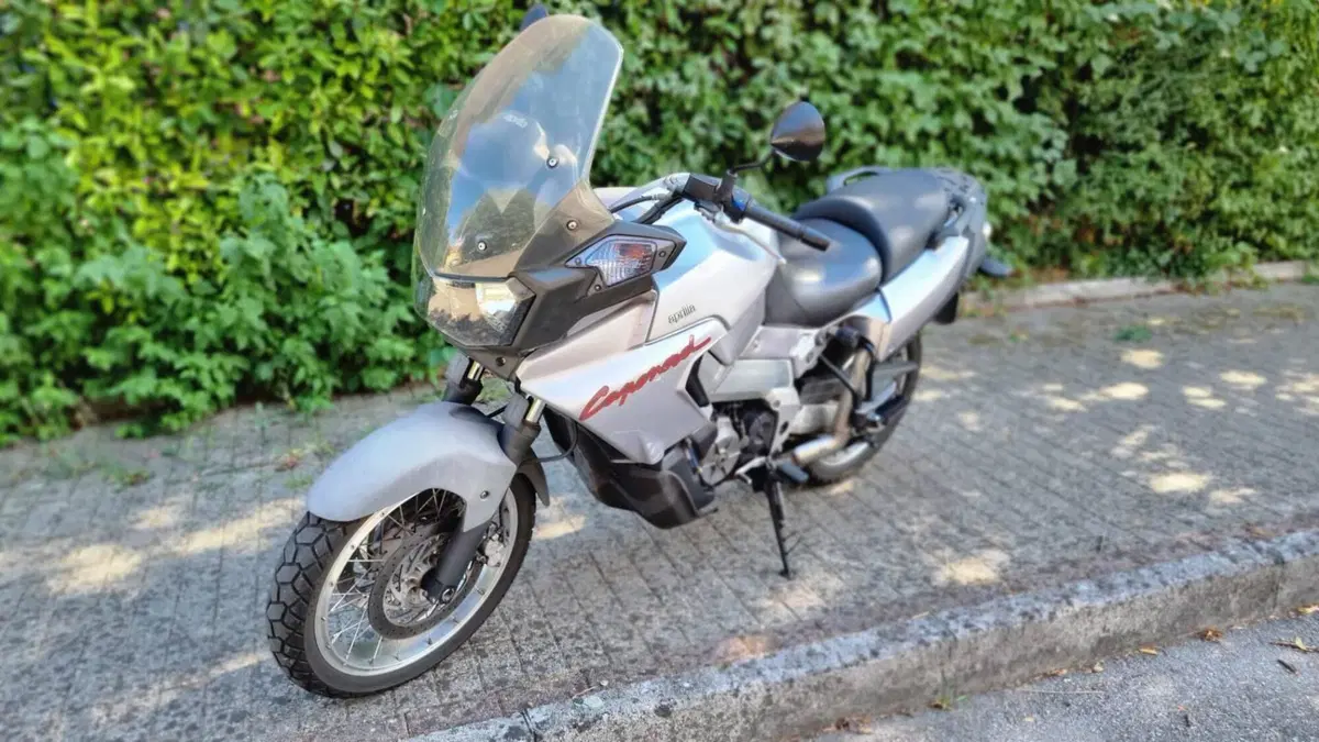 Aprilia   (2)