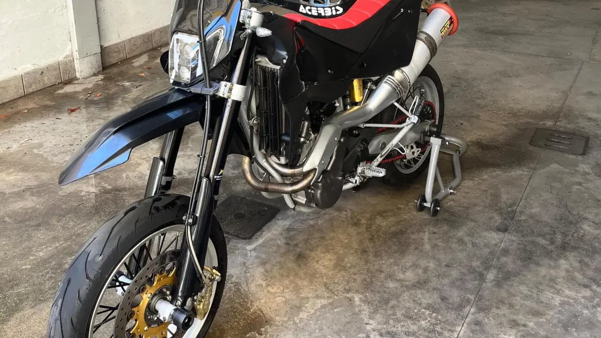 Husqvarna SM 610 (2008)  (4)