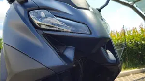 Yamaha T-Max 560 (2022 - 24)  (3)