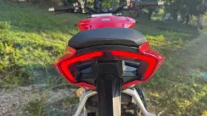 Ducati Streetfighter V2 (2022 - 24)  (4)