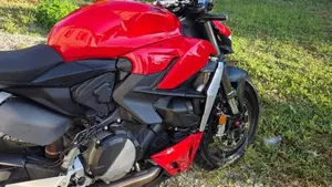 Ducati Streetfighter V2 (2022 - 24)  (6)