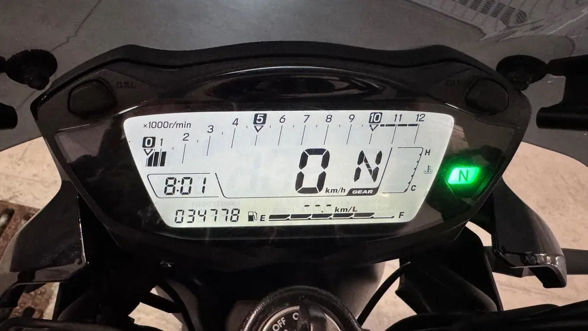 Suzuki SV 650 (2016 - 20)  (5)