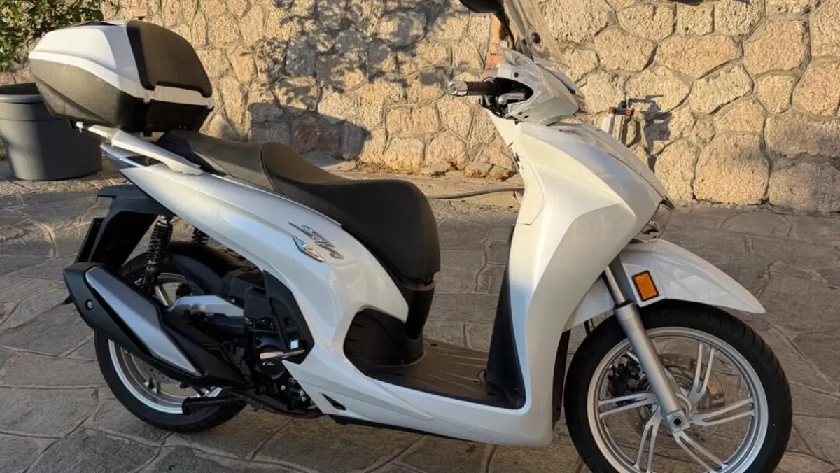 Honda SH 350 (2021 - 24)  (2)