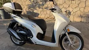 Honda SH 350 (2021 - 24)  (2)