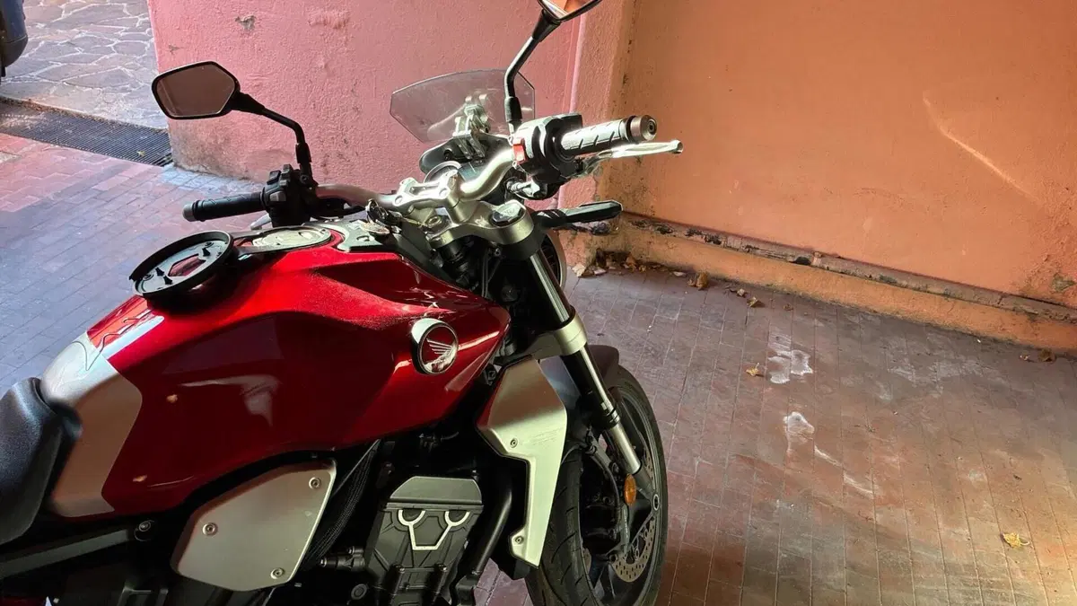 Honda CB 1000 R + Neo Sport Cafè (2019 - 20)  (3)