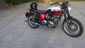 Triumph Bonneville T100 (2008 - 16)  (5)