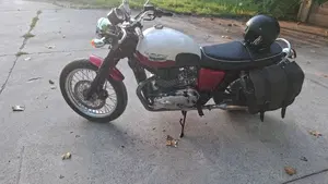 Triumph Bonneville T100 (2008 - 16)  (7)
