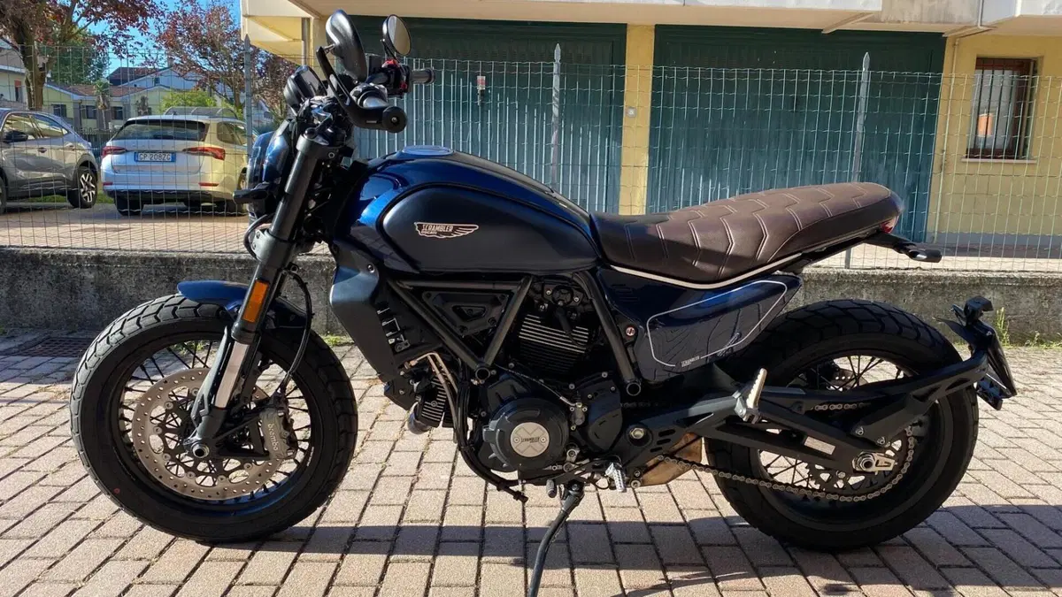 Ducati Scrambler 800 Nightshift (2023 - 24)  (3)