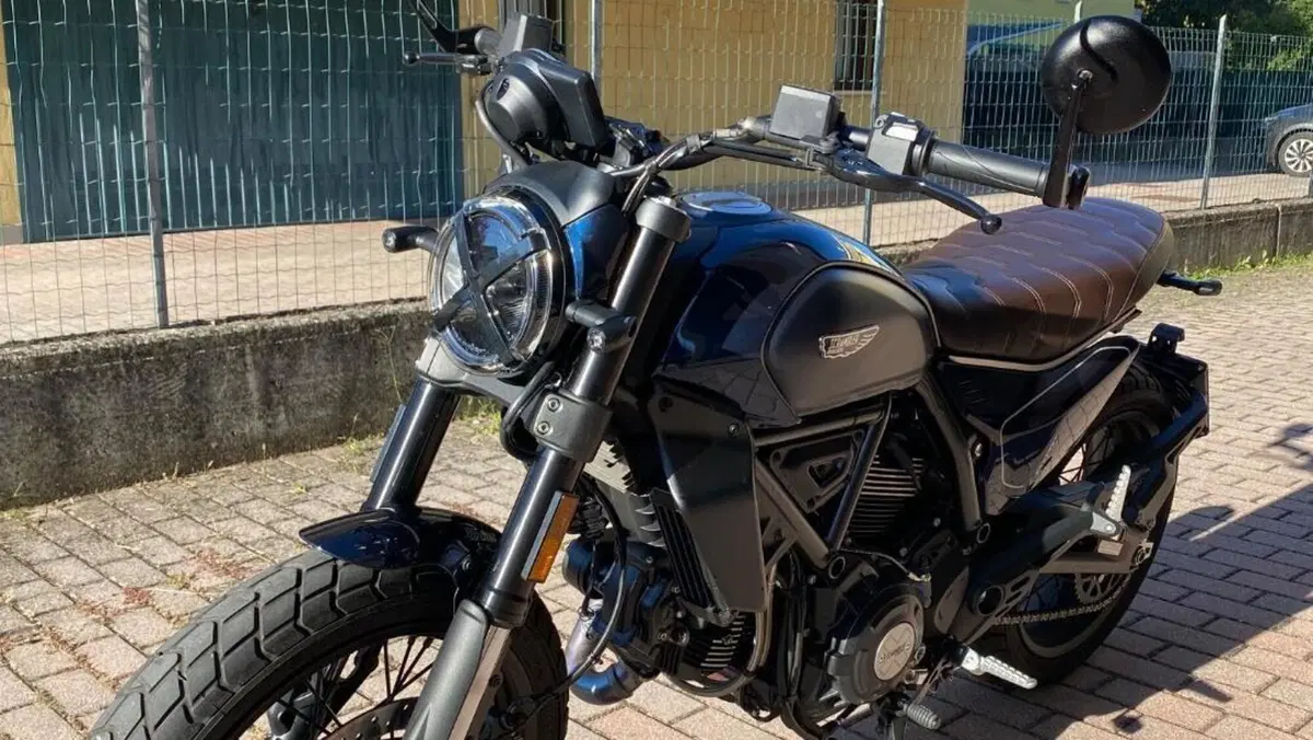 Ducati Scrambler 800 Nightshift (2023 - 24)  (4)