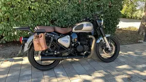 Royal Enfield Classic 350 (2021 - 26)  (4)