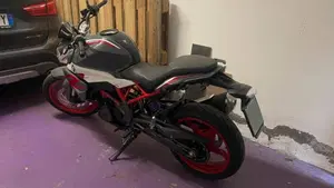 Bmw G 310 R (2021 - 25)  (2)