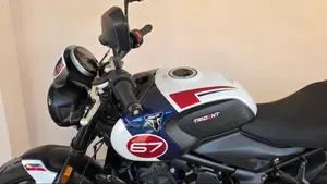 Triumph Trident 660 Triple Tribute Edition (2024)  (5)