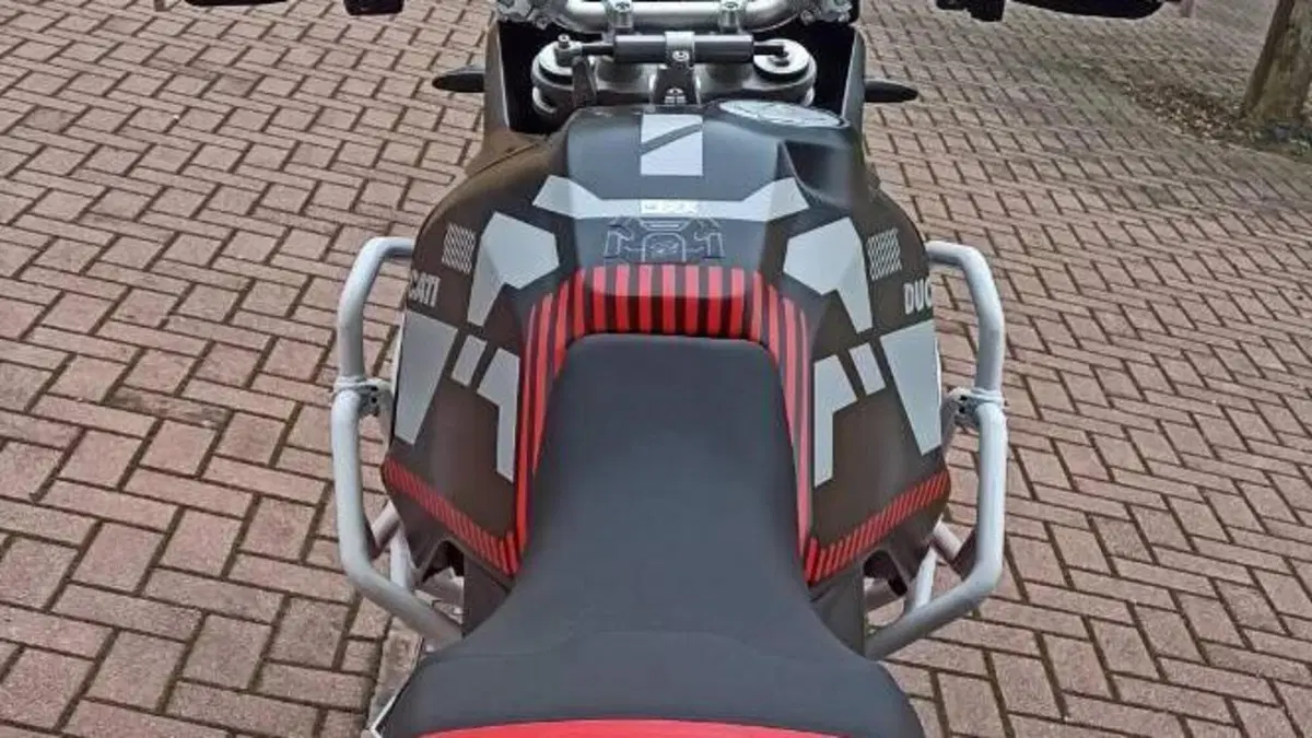 Ducati DesertX (2022 - 25)  (4)