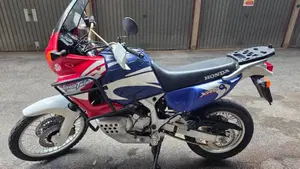 Honda Africa Twin XRV 750 (1996 - 02)  (11)