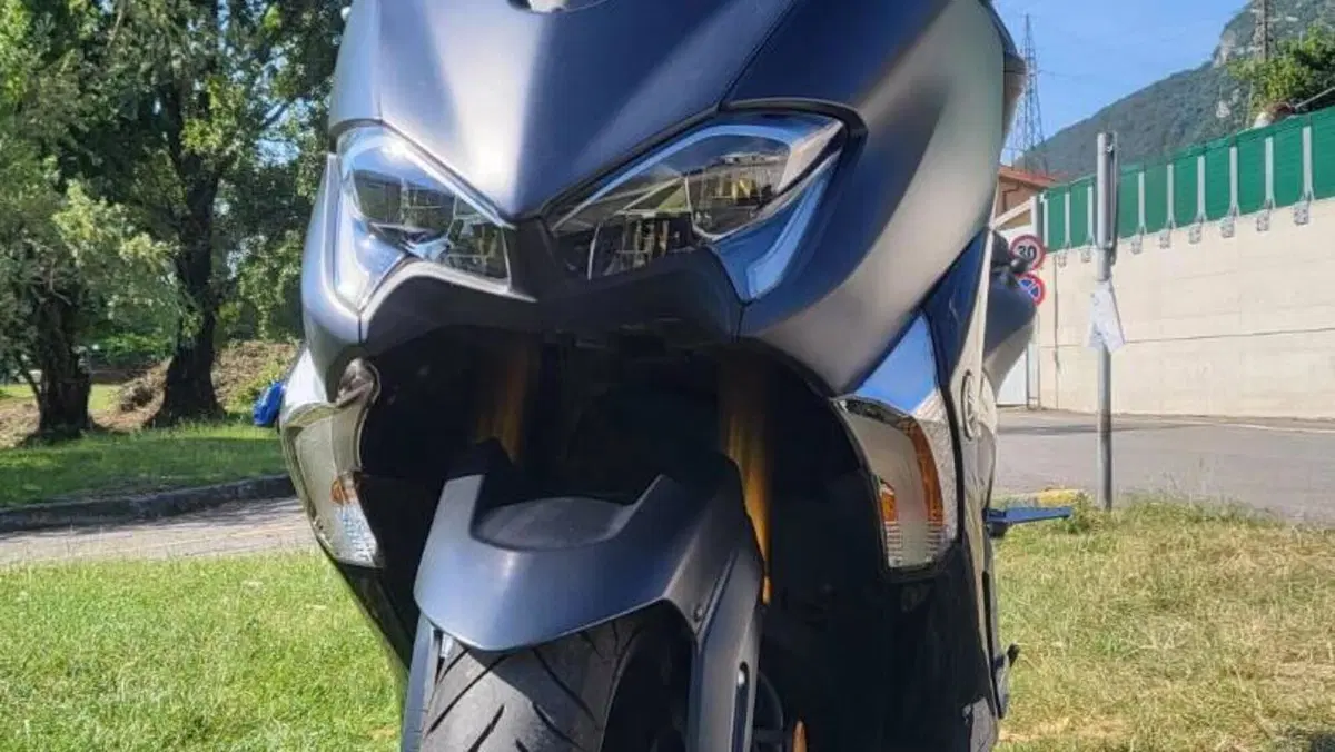 Yamaha T-Max 530 SX (2017 - 19)  (6)