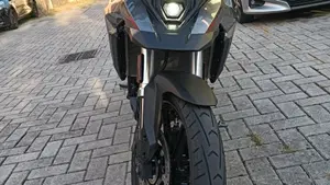 Suzuki V-Strom 800SE (2025 - 26)  (3)