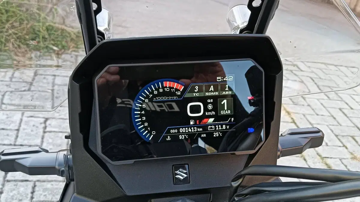 Suzuki V-Strom 800SE (2025 - 26)  (13)