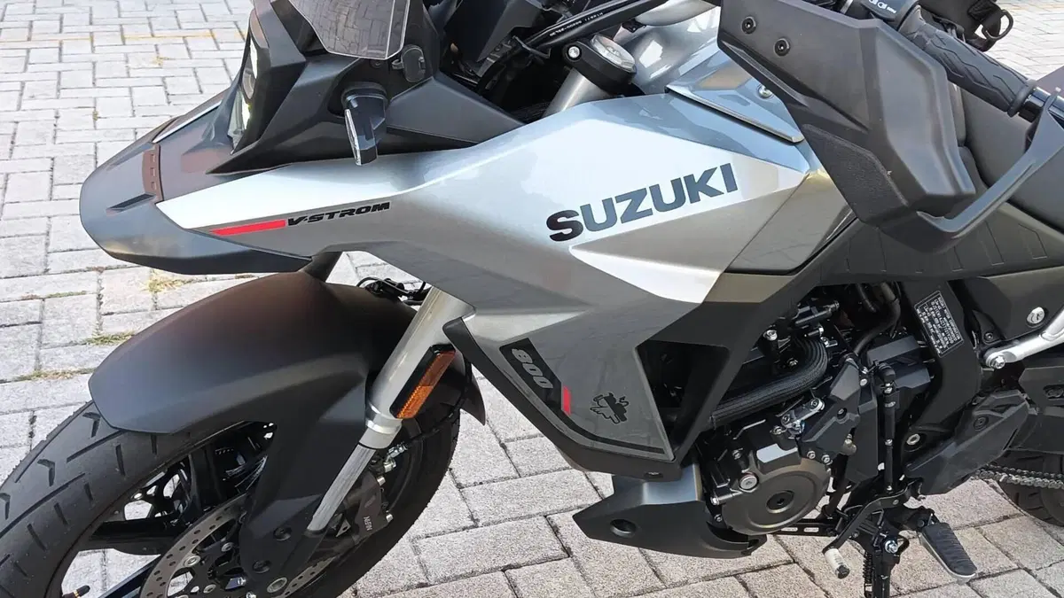 Suzuki V-Strom 800SE (2025 - 26)  (15)