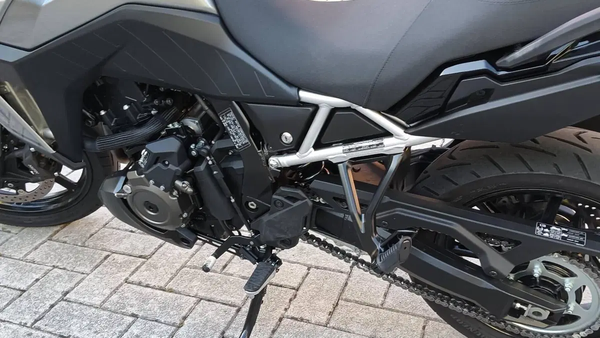 Suzuki V-Strom 800SE (2025 - 26)  (16)