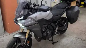Yamaha Tracer 9 GT Y-AMT (2025 - 26) 