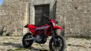 GASGAS SM 700 (2022 - 26)  (6)