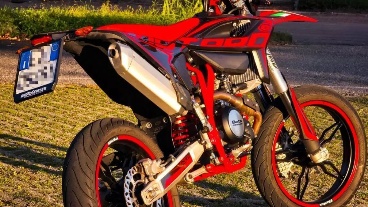 Betamotor RR 125 4T Motard LC (2021 - 23)  (2)