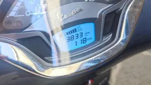 Vespa GTS 300 Touring ABS (2017 - 19)  (7)