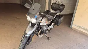 Moto Guzzi V85 Strada (2024 - 26)  (3)