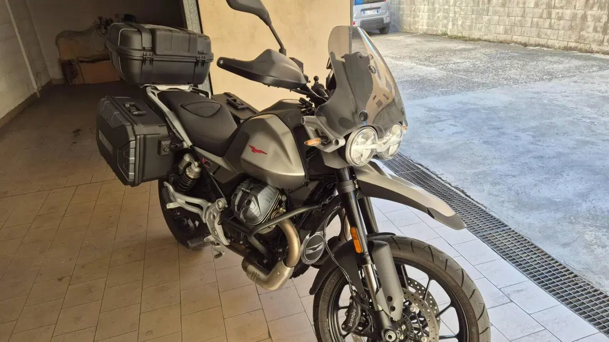Moto Guzzi V85 Strada (2024 - 26)  (5)