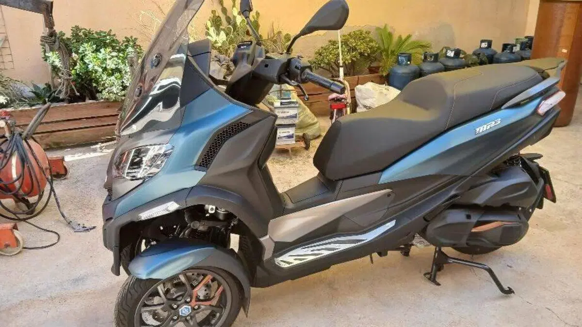 Piaggio MP3 530 Hpe Exclusive (2025 - 26) 