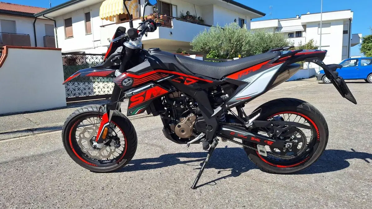 FB Mondial SMX 125 Motard (2021 - 24)  (4)