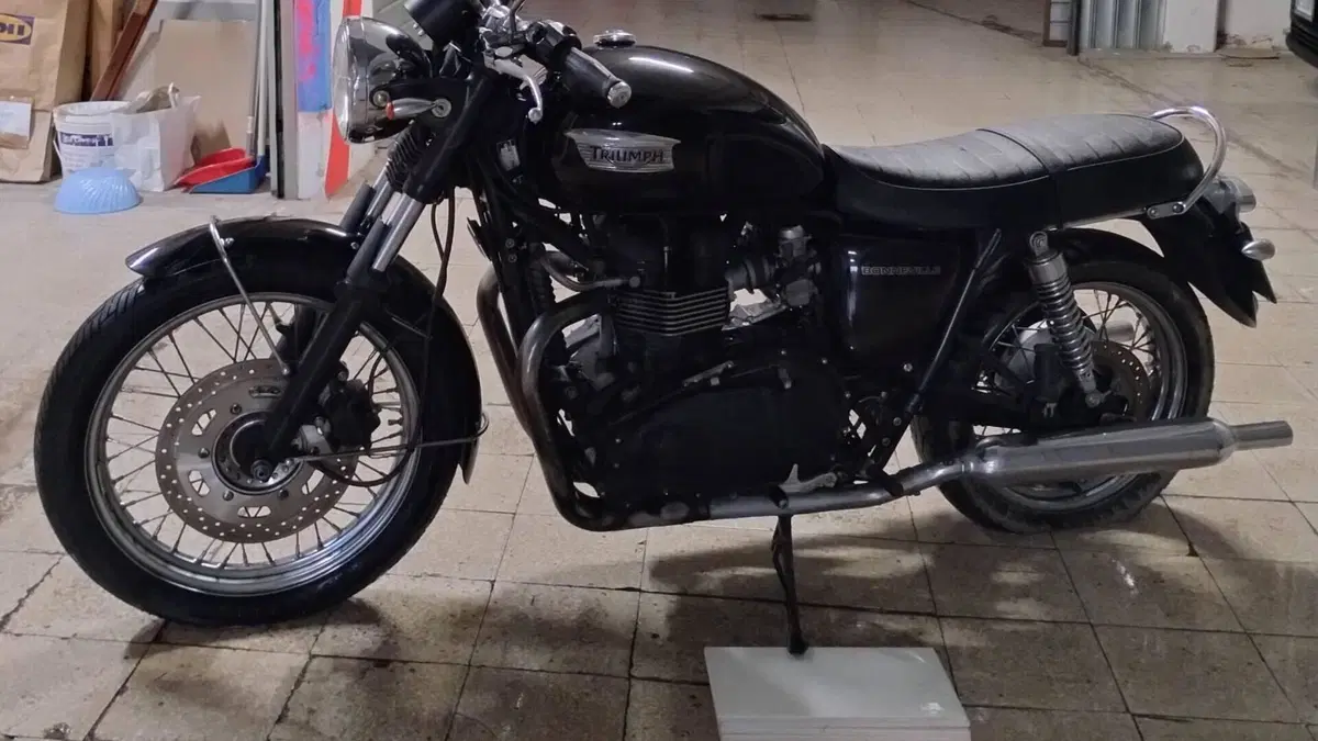 Triumph Bonneville T100 (2008 - 16) 