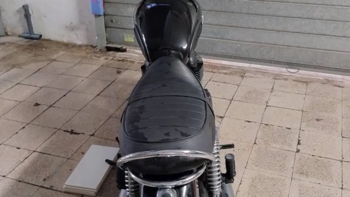 Triumph Bonneville T100 (2008 - 16)  (2)