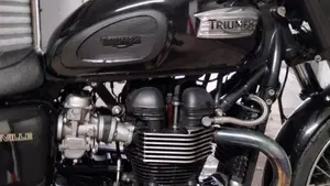 Triumph Bonneville T100 (2008 - 16)  (6)