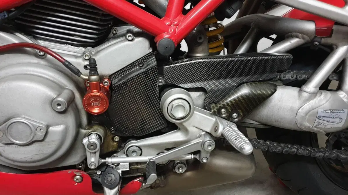 Ducati Monster S2R 1000  (8)