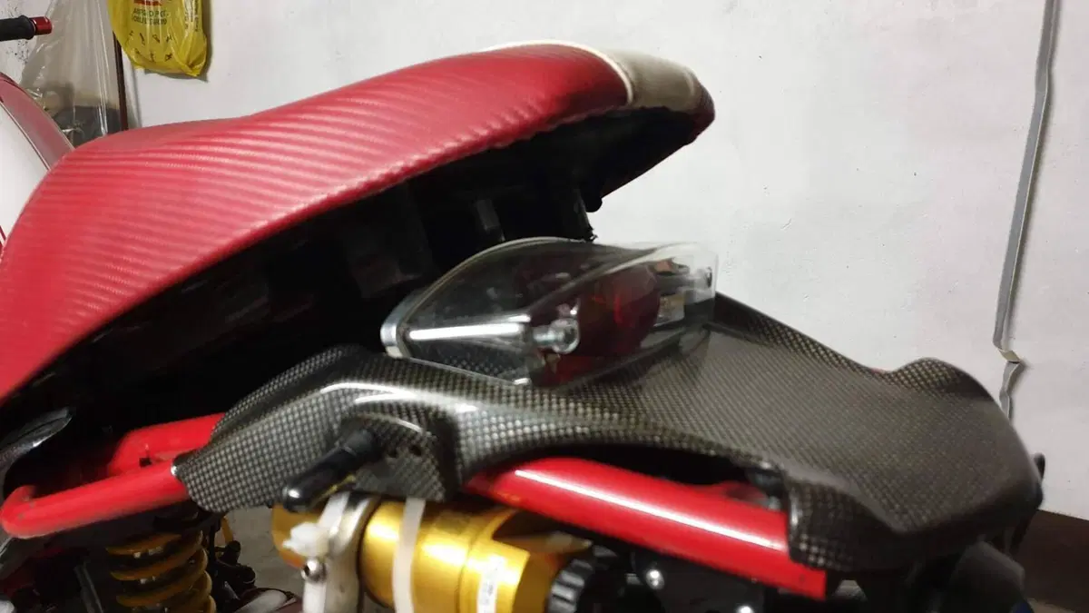 Ducati Monster S2R 1000  (11)