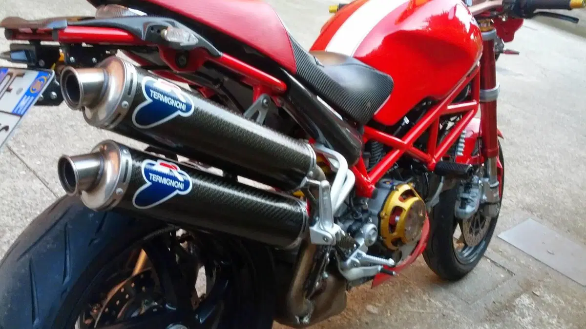 Ducati Monster S2R 1000  (15)