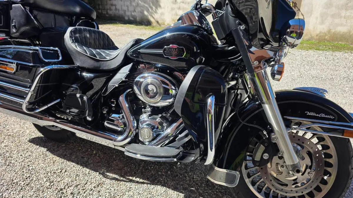 Harley-Davidson 1584 Electra Glide Ultra Classic (2008 - 13) - FLHTCU  (8)